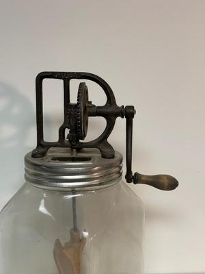 DAZEY BUTTER/CREAM CHURN AND HANSON UTILITY SCALE