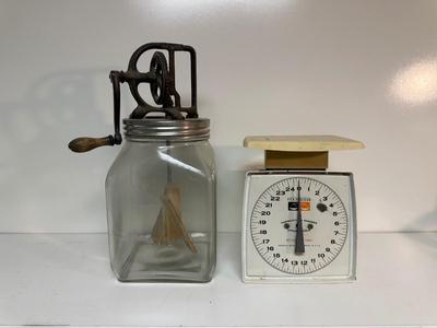 DAZEY BUTTER/CREAM CHURN AND HANSON UTILITY SCALE
