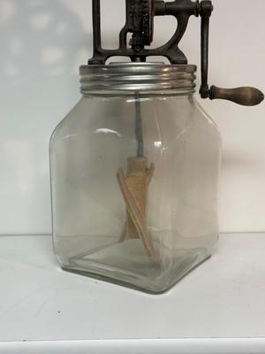 DAZEY BUTTER/CREAM CHURN AND HANSON UTILITY SCALE