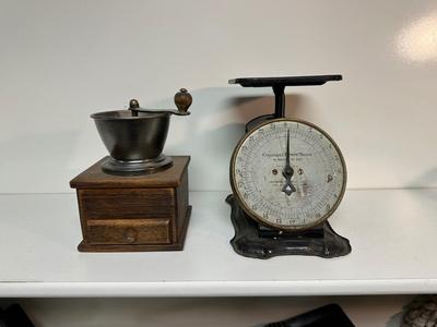COLUMBIA FAMILY SCALE AND A COFFEE GRINDER