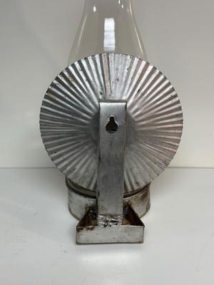 EAGLE GLASS OIL LAMP WITH WALL MOUNT