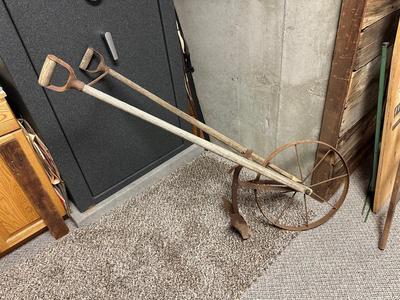 SINGLE WHEEL GARDEN PLOW OR CULTIVATOR