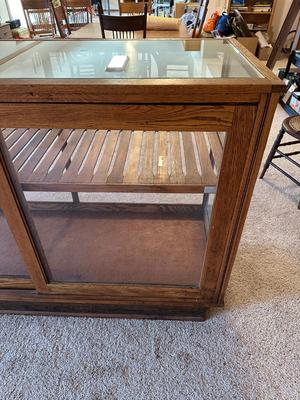 BEAUTIFUL ANTIQUE DISPLAY CASE