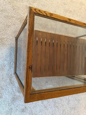 BEAUTIFUL ANTIQUE DISPLAY CASE