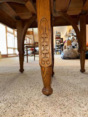 GORGEOUS ANTIQUE TABLE WITH 4 LEAVES AND 8 CANE SEAT CHAIRS