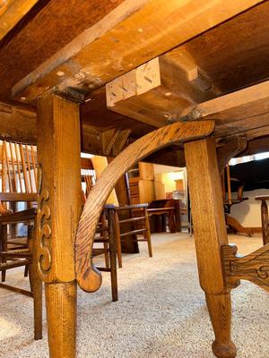 GORGEOUS ANTIQUE TABLE WITH 4 LEAVES AND 8 CANE SEAT CHAIRS
