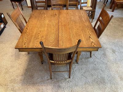 GORGEOUS ANTIQUE TABLE WITH 4 LEAVES AND 8 CANE SEAT CHAIRS