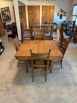 GORGEOUS ANTIQUE TABLE WITH 4 LEAVES AND 8 CANE SEAT CHAIRS