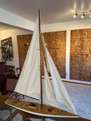 MODEL OF THE RAINBOW J-CLASS YACHT