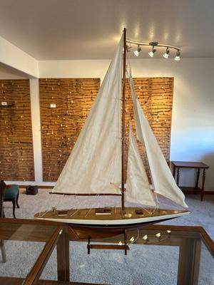 MODEL OF THE RAINBOW J-CLASS YACHT
