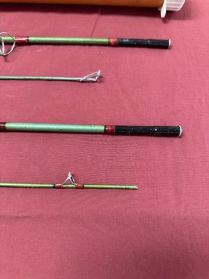 2 FLY RODS WITH CARRYING CASE