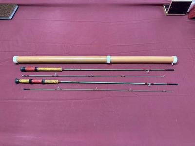 2 FLY RODS WITH CARRYING CASE