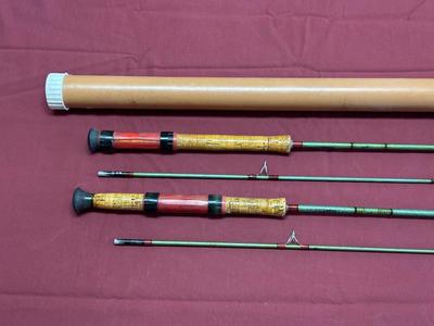 2 FLY RODS WITH CARRYING CASE
