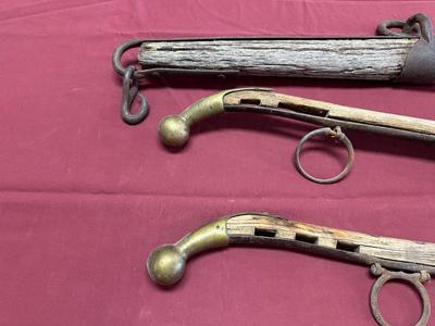 1 OX YOKE AND A PAIR OF ANTIQUE HORSE HAMES