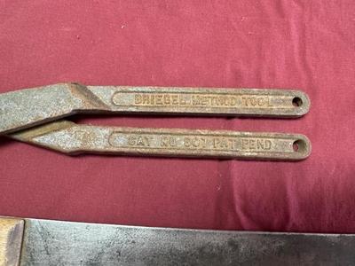 BRIEGEL METHOD CRIMPING TOOL, HOOF KNIFE AND PINCERS