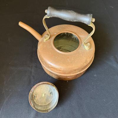 Two Copper Tea Pots (D-BM)