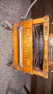 2031 10 x 1-3/4” CLOTHES WRINGER AND A DUBL HANDI WASHBOARD