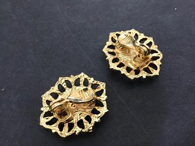 Vintage 2028 Rose Earrings