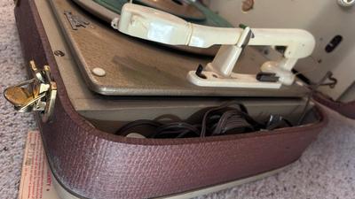 REX PERPETUUM ELNER RECORD PLAYER