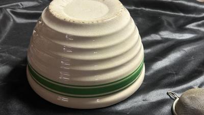 STONEWARE GLAZED BOWL AND VINTAGE COLANDERS