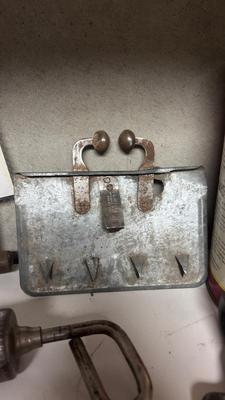 VINTAGE DRENCHING BIT AND OTHER FARM ANIMAL ITEMS
