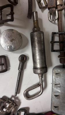 VINTAGE DRENCHING BIT AND OTHER FARM ANIMAL ITEMS