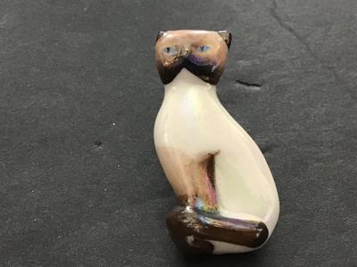 Avon Siamese Cat Luster Wear