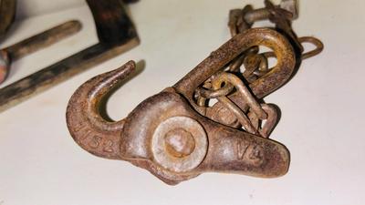 OLD WOODEN PULLEY, CLEVIS AND HOOK AND OTHER TIE DOWNS