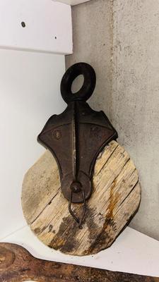 OLD WOODEN PULLEY, CLEVIS AND HOOK AND OTHER TIE DOWNS