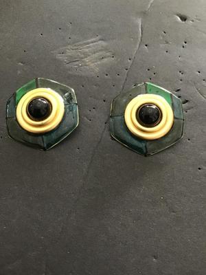 Beautiful pair of vintage enamel earrings with the cabochon center