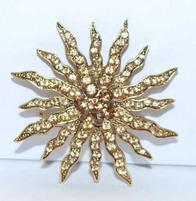 Beautiful Unique CHOCOLATE STONES STAR BROOCH (2¼" Diam.) on a Gold Tone Setting
