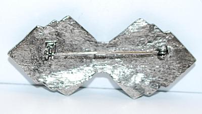 Lord & Taylor ART DECO BROOCH (2¾" x 1¼") with BLACK and Silver Highlights on a Silver Tone Setting