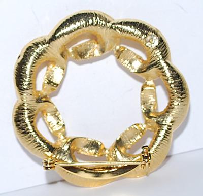 Gold Colored FAN LOOPS BROOCH (1¾" Diam.) with 7 Faux PEARLS on a Gold Tone Setting