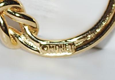 Marked "MONET" Knotted Circle BROOCH (1¼" Diam.) on a Gold Tone Setting