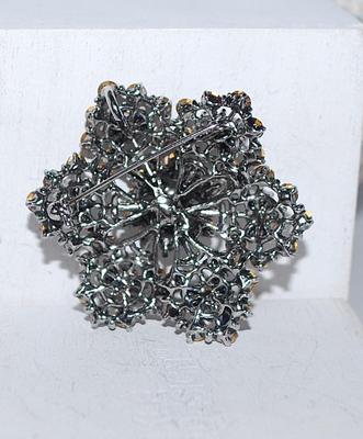 Interesting Indented GRAY Stones Floral Spray BROOCH (2" Diam.) with BRANCH Style Silver Tone Setting