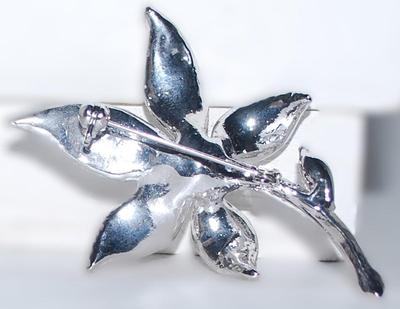 VINTAGE Faux WHITE PEARL Center BROOCH (3" x 2") with 5 Glitter Stones Leaves and Ametrine Faceted Cut STEM Stones on a Silver...