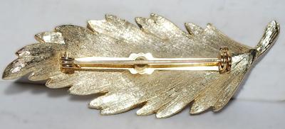 Brushed Gold Colored FROND BROOCH (2½" x 1") with Single Stem on a Gold Tone Setting