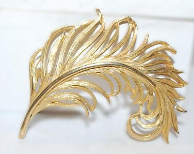 Brushed Gold Colored PALM FROND BROOCH (2½" x 2") on a Gold Tone Setting