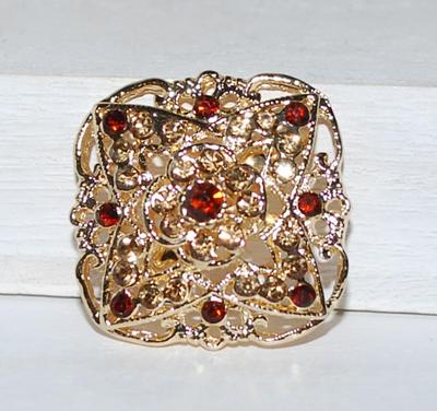 Square RED & CHAMPAGNE Stones BROOCH (1½" x 1½") on a Gold Tone Spider Web Setting