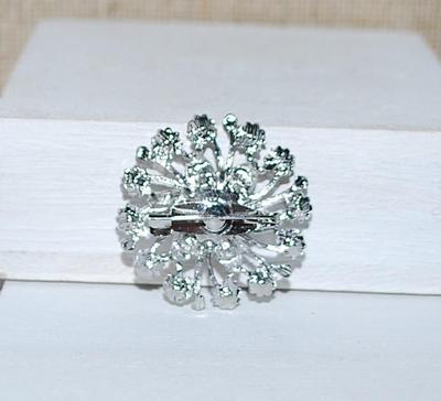 Round 6 INNER PETALS STAR Silver Tone BROOCH (1⅛" Diam.)