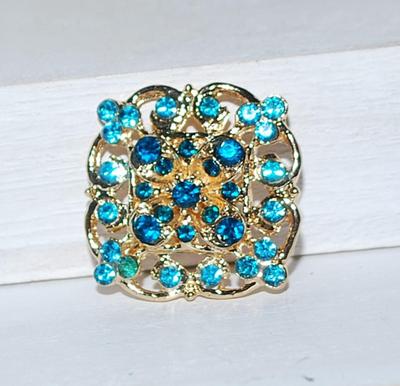 Square Multi-Stone AQUAMARINE BROOCH (1" x 1") on a Gold Tone Setting