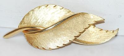 Brushed Gold Colored OVERLAPPING LEAF BROOCH (2½" x 1") on a Gold Tone Setting