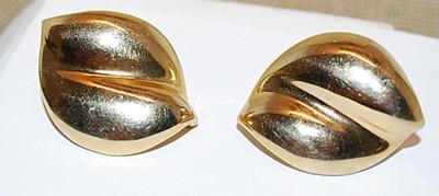 Gold Tone Solid "LEAF" EARRINGS with Stud Post Clasp