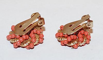Coral & Gold Colored Cluster EARRINGS Set with Gold Tone SNAP Clasp