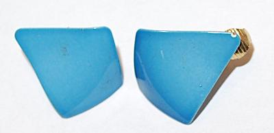 Vintage Blue Triangular Metal EARRINGS Set with Gold Tone SNAP Clasp