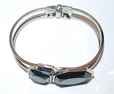 HINGED Spring Snap-Open BRACELET (2¼" Opening) with Hexagon Shape Glittery BLACK Graphite Style Beveled Stones
