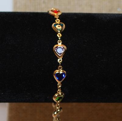 12 Multicolor Hearts Bracelet with Gold Tone Surrounds & Chain 7" Circumference