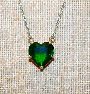 Double Hooked Green HEART Stone PENDANT (½" x ½") on a Silver Tone Necklace Chain 18" L