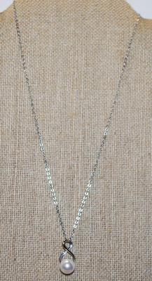 Faux White Pearl PENDANT (¾" x ¼") on a Figure 8 Setting and with a Silver Tone Necklace Chain 16" L