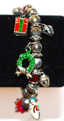 Christmas Holiday Bracelet with Assortment of Charms & Beads 6" L